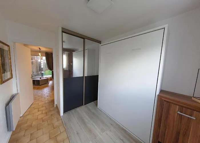 Apartment Avec Jardin Au Calme *